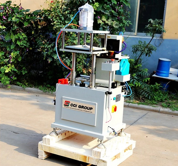may-phay-do-tu-dong-lxd-200a-01